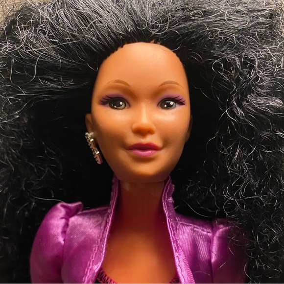 Mystery Barbie?? - Picture 5 of 10